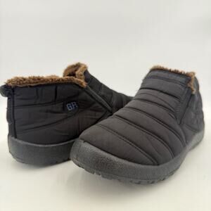 GR Black Quilted Faux Fur Lined Slip-On Winter Snow Boots Women's Size 8